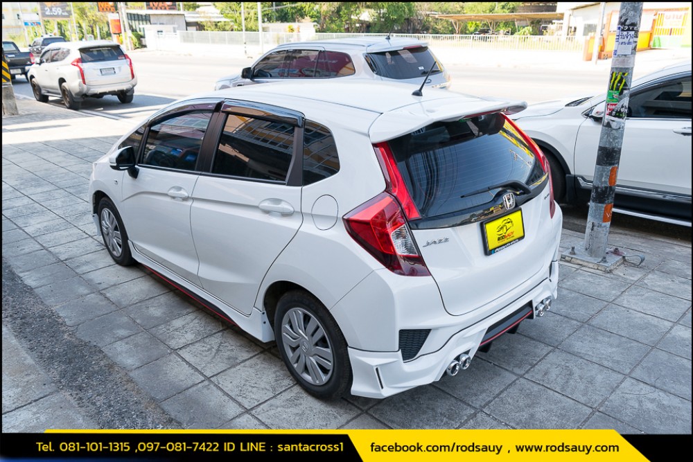 ชุดแต่งสเกิร์ตรอบคัน honda jazz รูปที่  11