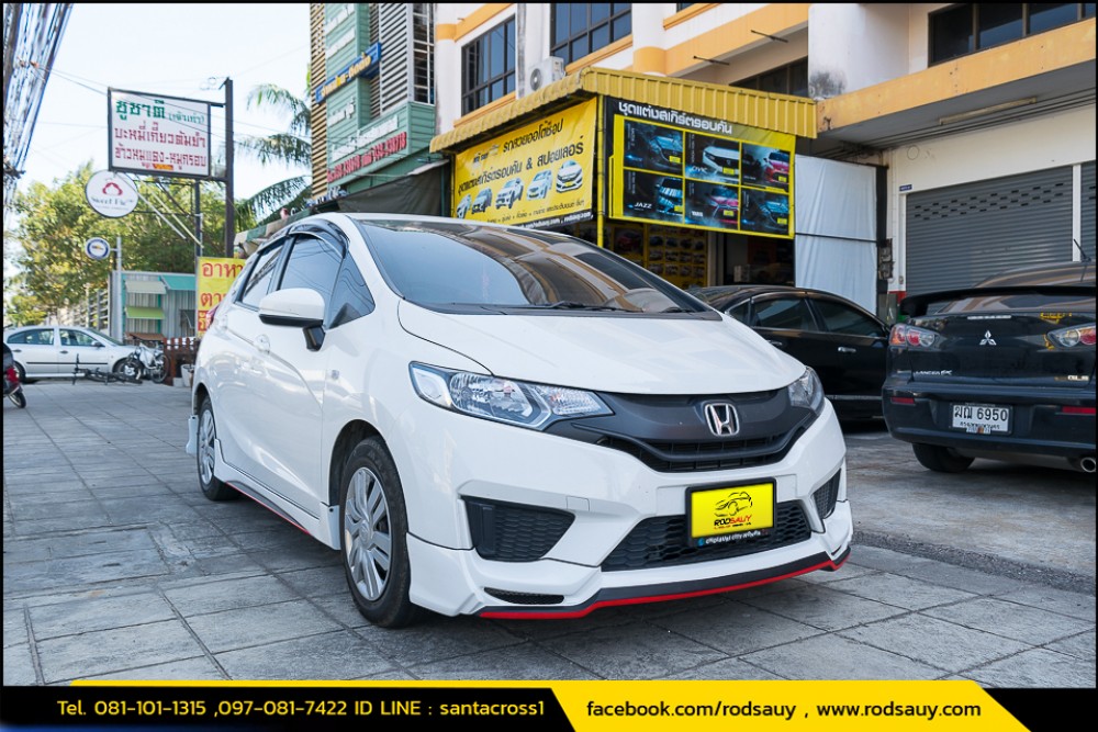 ชุดแต่งสเกิร์ตรอบคัน honda jazz รูปที่  13